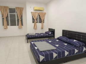 Happy homestay sitiawan